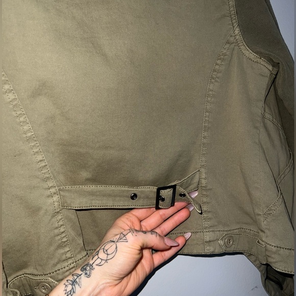 Jacket - Picture 4 of 5